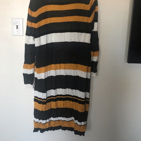 Cardigan - Picture 2 of 2